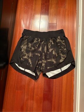 Women’s Tek Gear Black Camo Athletic Shorts